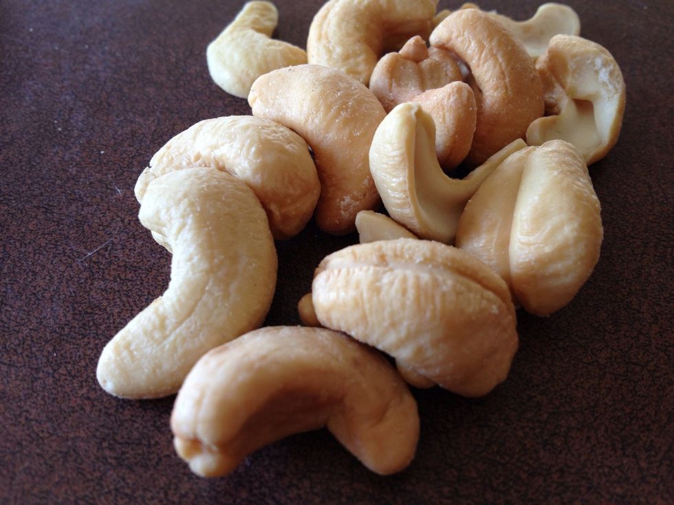 1/2 cup of cashews www.PowerofFood.com