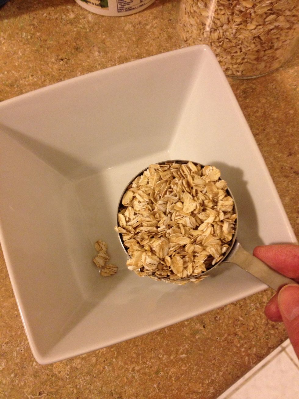 1/2 cup old fashioned rolled oats