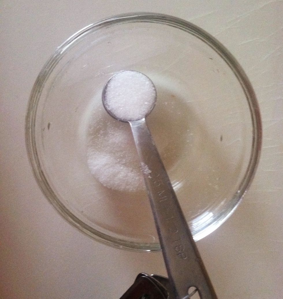 1/2 teaspoon sugar.