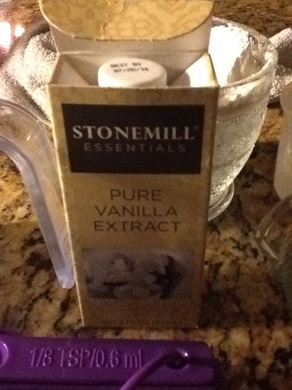 1/2 tsp of vanilla