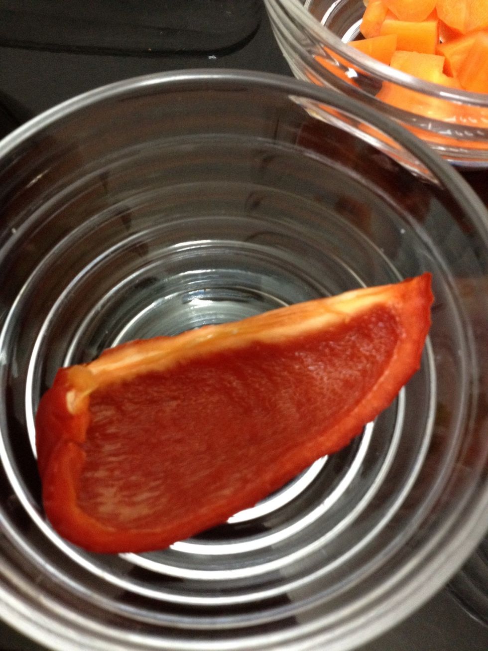 1/4 of an average sized bell pepper