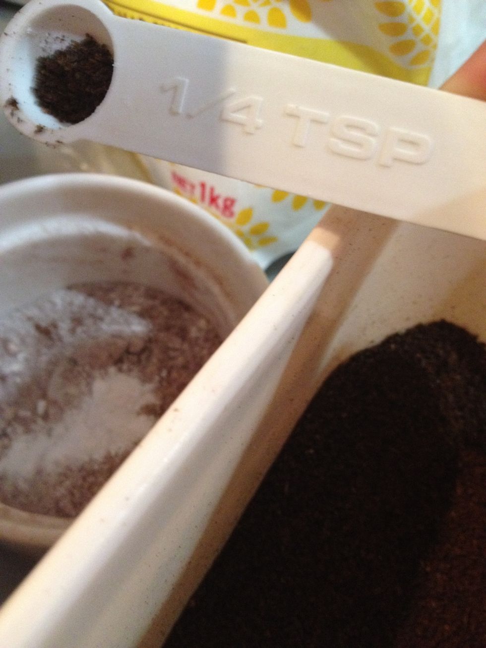 1/8 teaspoon coffee grind