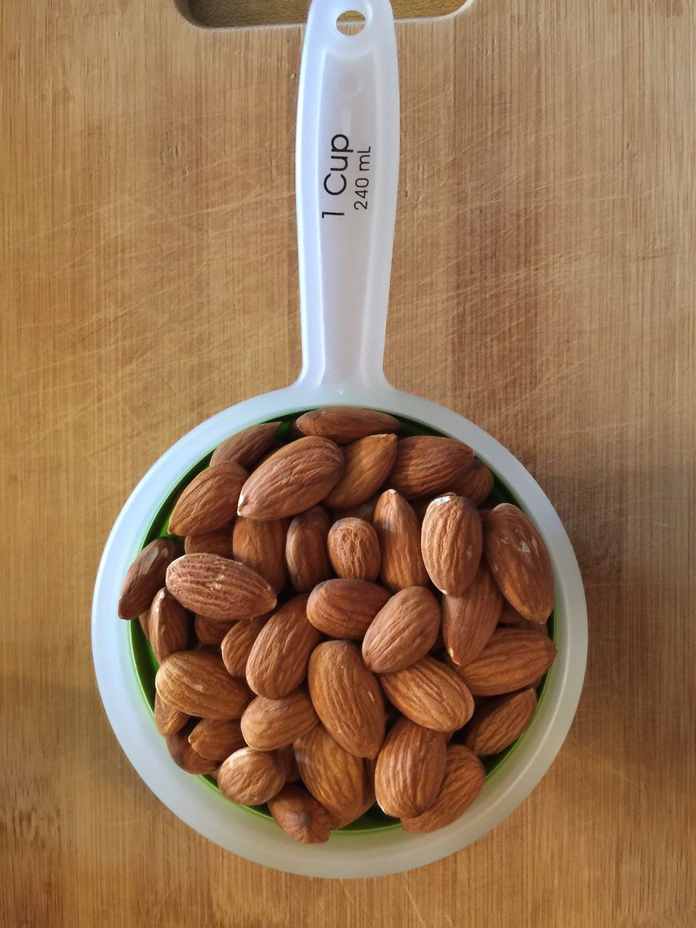 1 cup almonds
