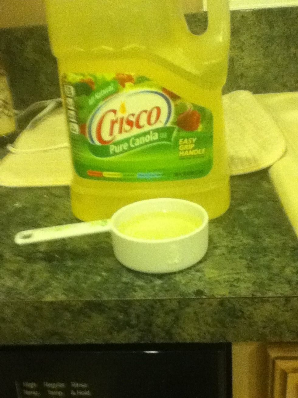 1 cup of vegetable oil