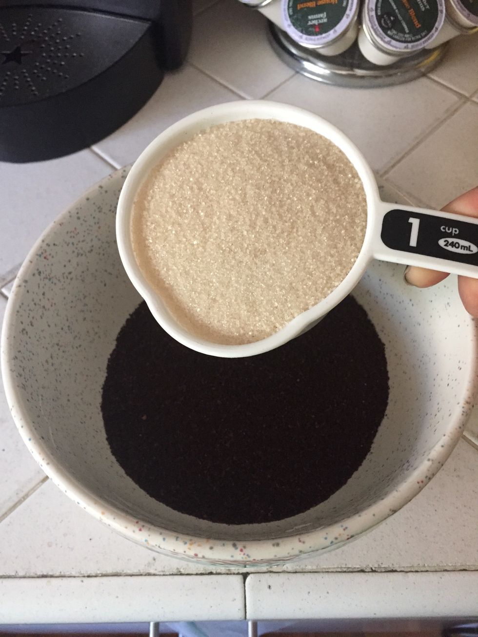 1 cup organic sugar (you want the thick sugar to act as an exfoliant)