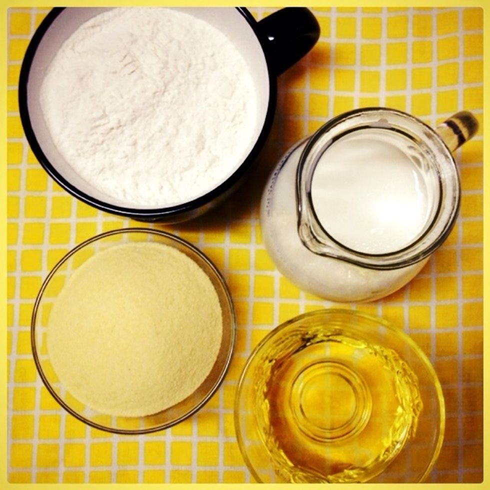 1 Cup Semolina, 1, 1/2 Cup Flour, 1 Cup Milk, 1/2 Cup Oil.