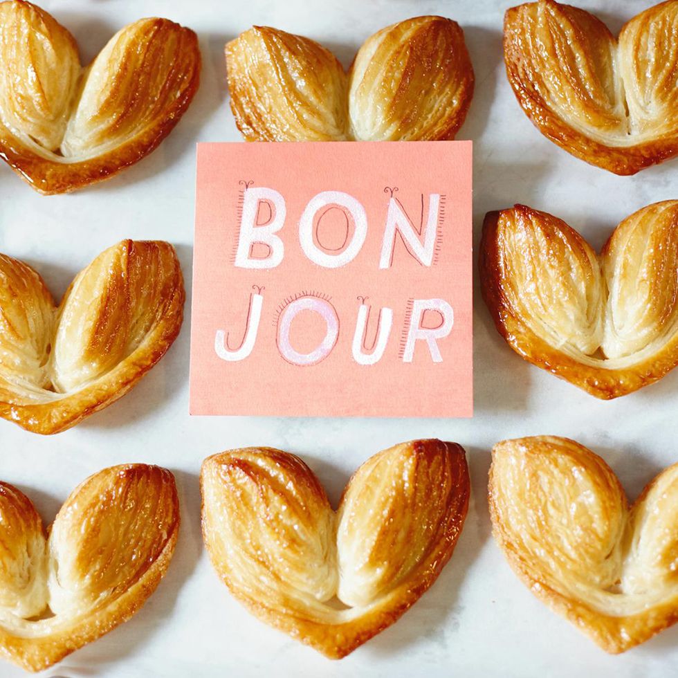 1. For the friend who\u2019s living abroad: Let your overseas friend know you\u2019re thinking about her with this adorable (and appropriate!) card. http://bit.ly/2bMTQkT