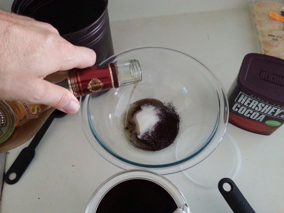 1. In small bowl, stir together hot water, brandy, espresso powder and 1 tbs sugar until dissolved. 2. In medium bowl, mix at medium speed until soft cream forms when lifting beaters from bowl.