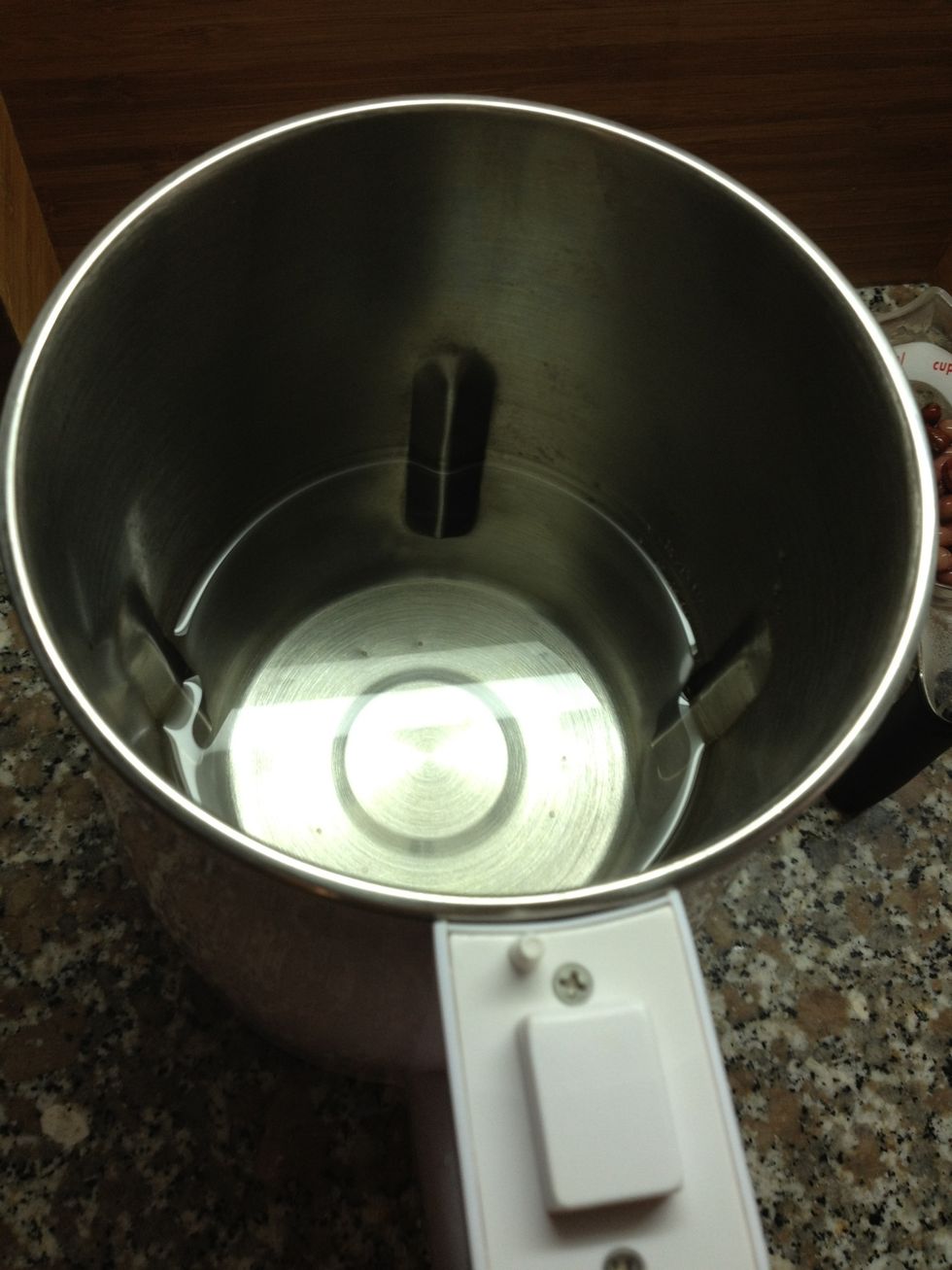 1 liter of water in my soy milk maker