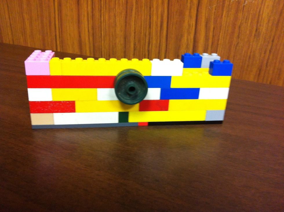 1 pink 4x2| 1 yellow 1x1| 1 yellow 8x1| 1 white 3x1| 2 blue 2x1| 1 grey 2x1 full size