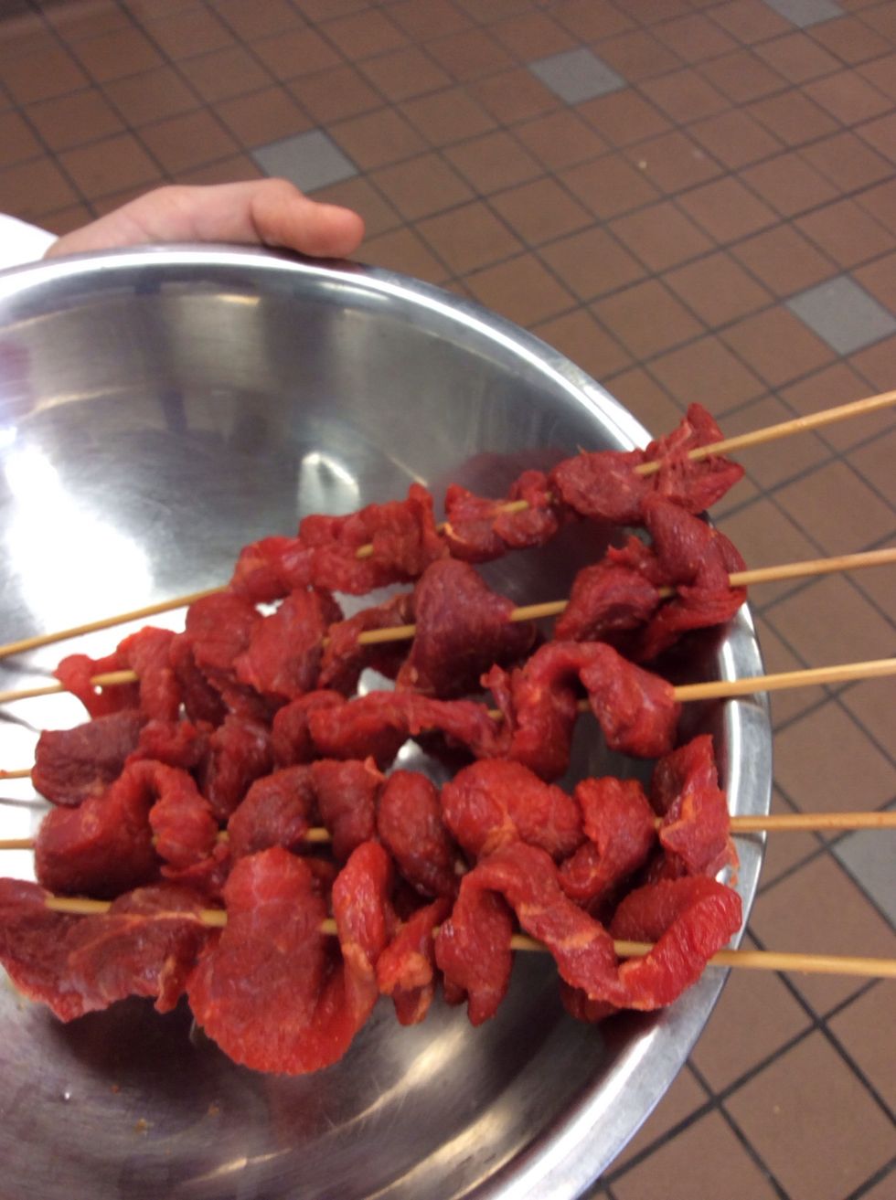 1 pound of meat for us made 5 kabobs