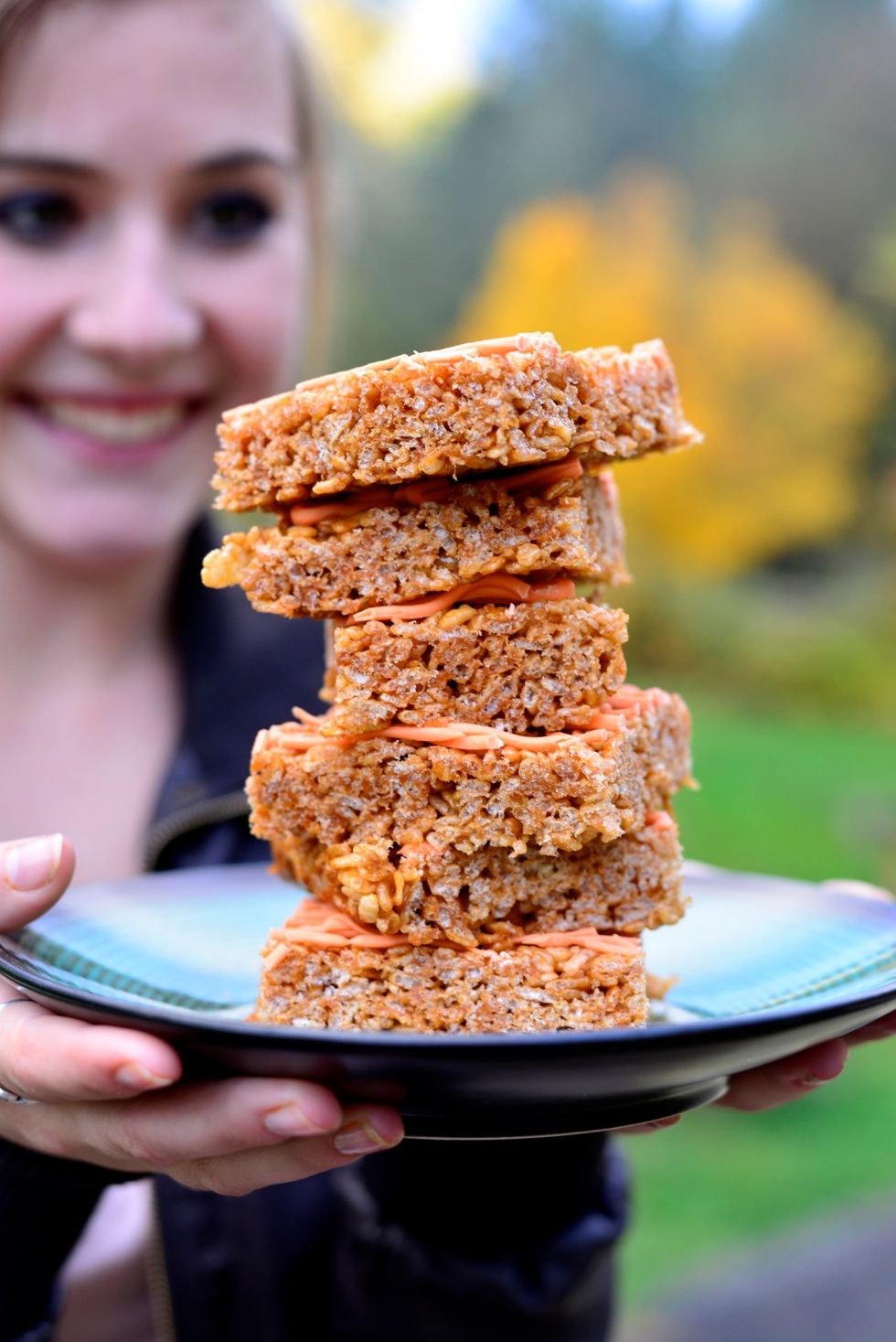 1. Pumpkin Spice Rice Krispy Treats: We wait all year for the PSL so naturally we'd like pumpkin spice in EVERYTHING. Get started with these pumpkin spice Rice Krispy treats. http://bit.ly/1s92XPv