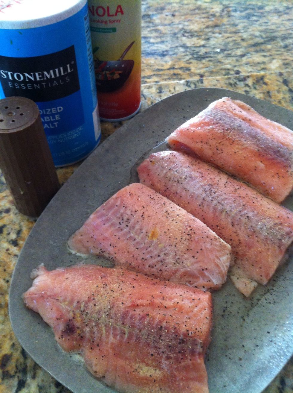 1/////Spray the base, set the Salmon ( any kind of fish will work too ) .. add salt and pepper