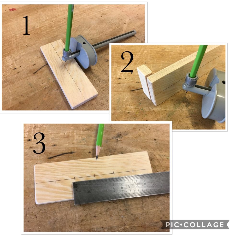 1 Ta ett strykm\u00e5tt och st\u00e4ll in det p\u00e5 2,3 cm, dra ett streck i mitten. 2 Dra ett streck fr\u00e5n kortsidan och korsa det l\u00e5nga strecket. 3 Ta nu linjalen och g\u00f6r ytterligare 4 streck med 2,5 cm emellan.