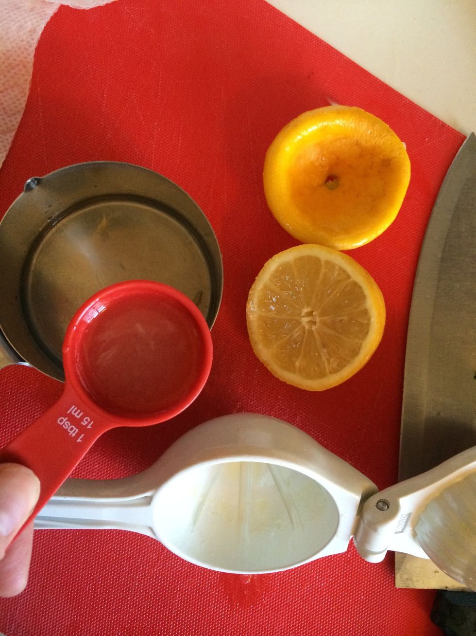 1 tablespoon of lemon juice