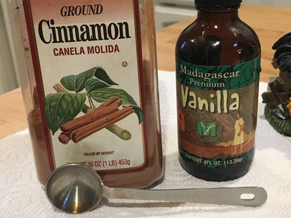 1 teaspoon each of ground cinnamon and vanilla