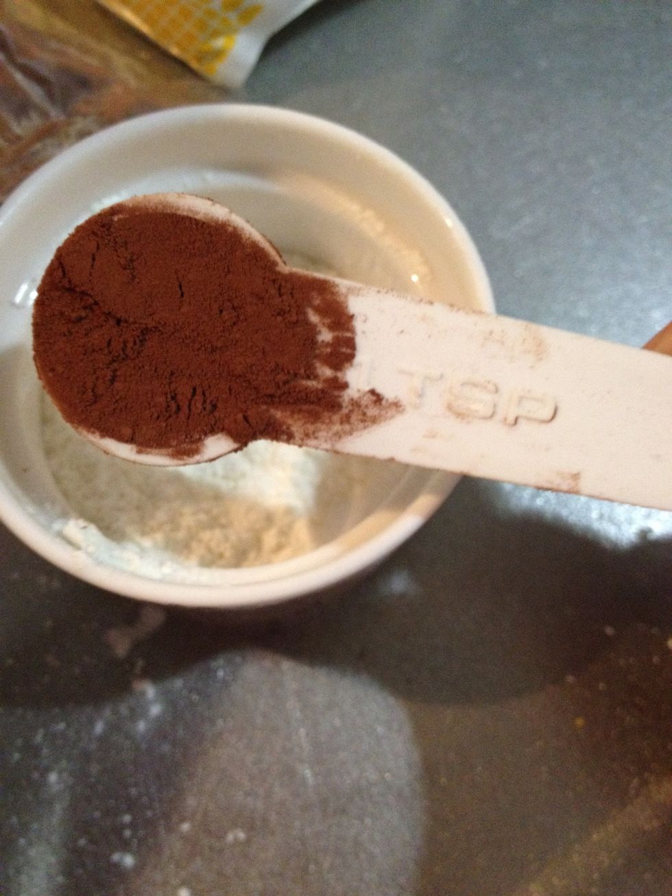 1 teaspoon of unsweetened cocoa powder