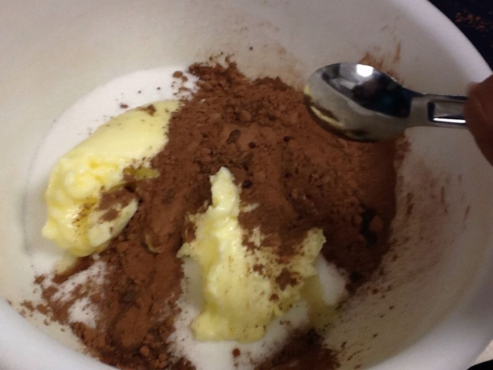 1 teaspoon of vanilla extract.