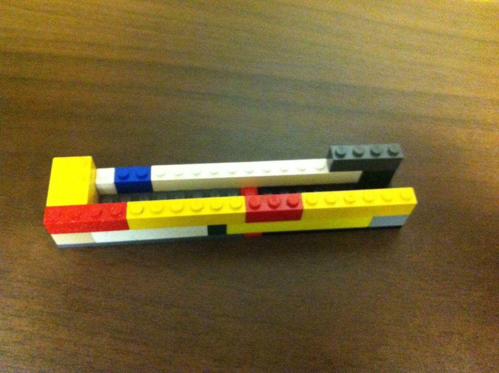 1 yellow 3x2| 1 red 4x1- 2 yellow 6x1| 1 red 3x1| 1 grey 4x1 full sized