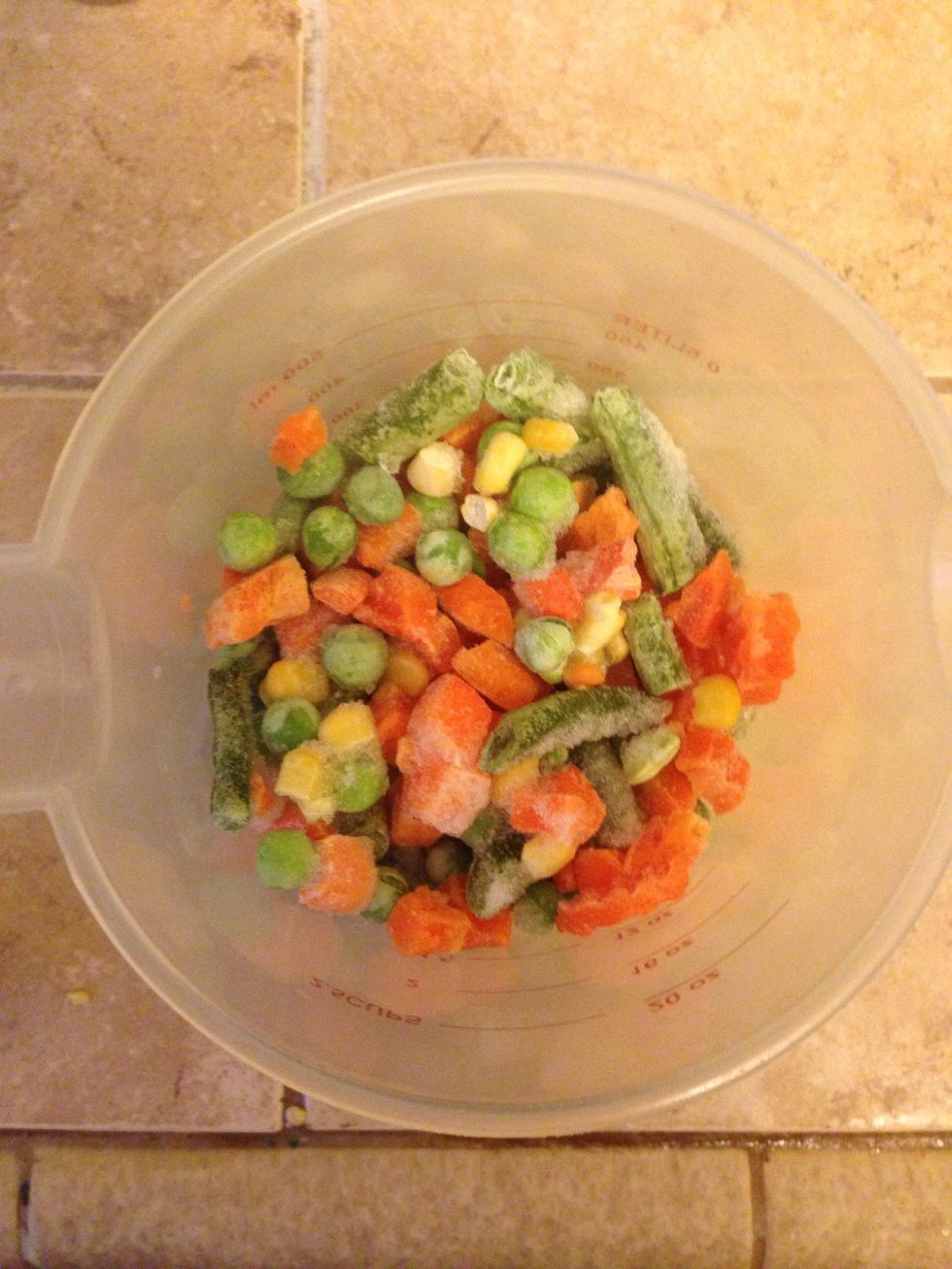 12oz of frozen peas and carrots.