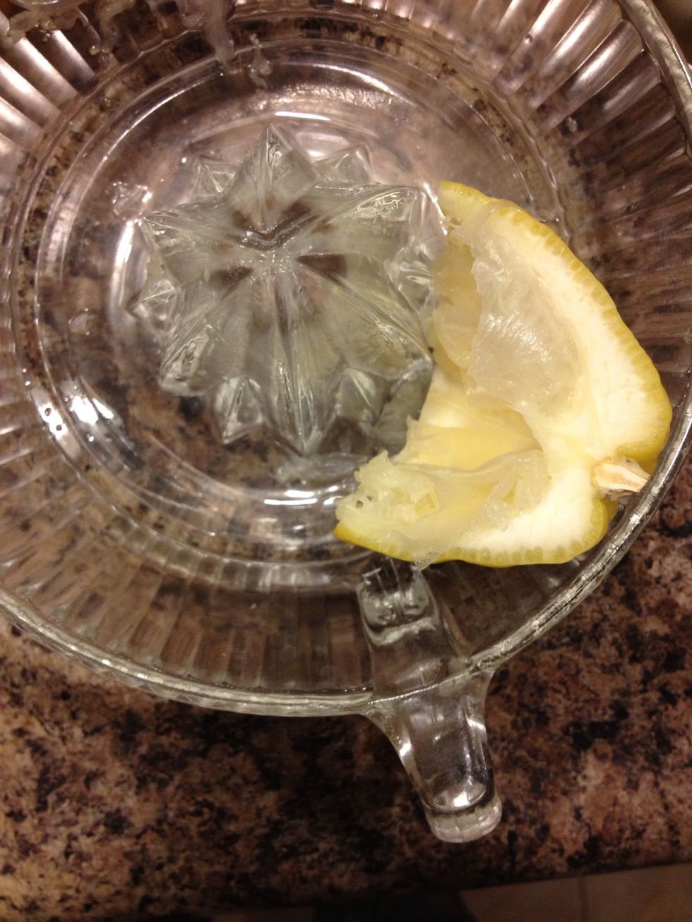 1oz fresh pressed Organic Lemon Juice