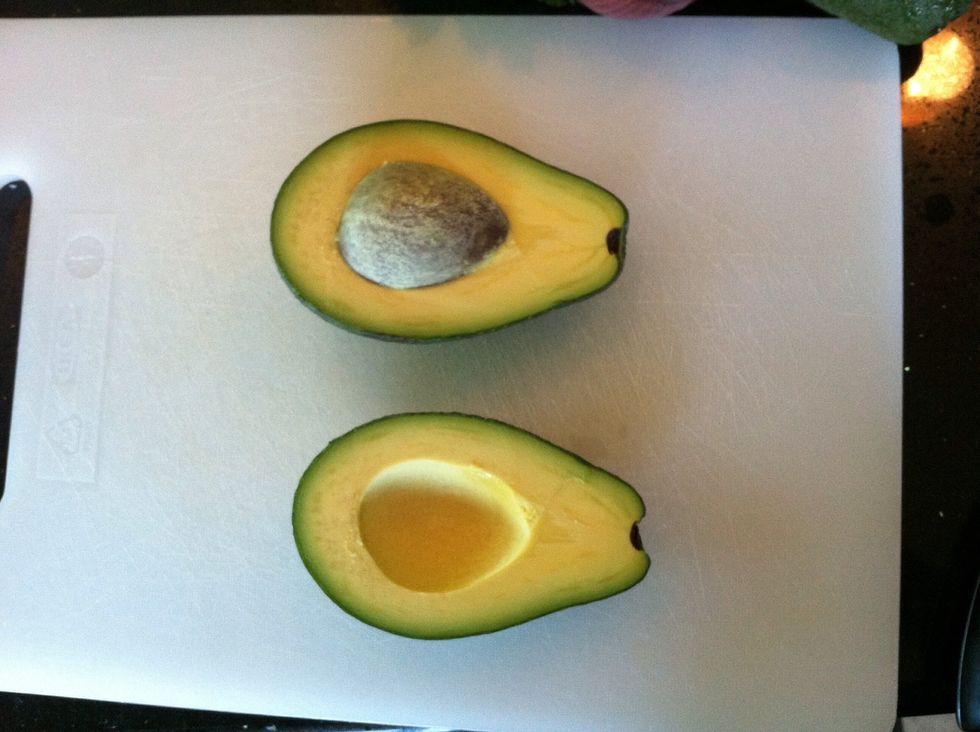 1st make sure avocados are ripe. It should give slightly when you squeeze it (gently) if squishy it's gone bad & if hard it's not ripe. If it's hard, put in a paper bag with top rolled up for 2 days.