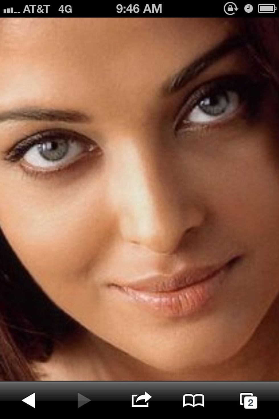 1st type: almond eyes, said to have perfect proportions. Any makeup technique works for this eyeshape.
