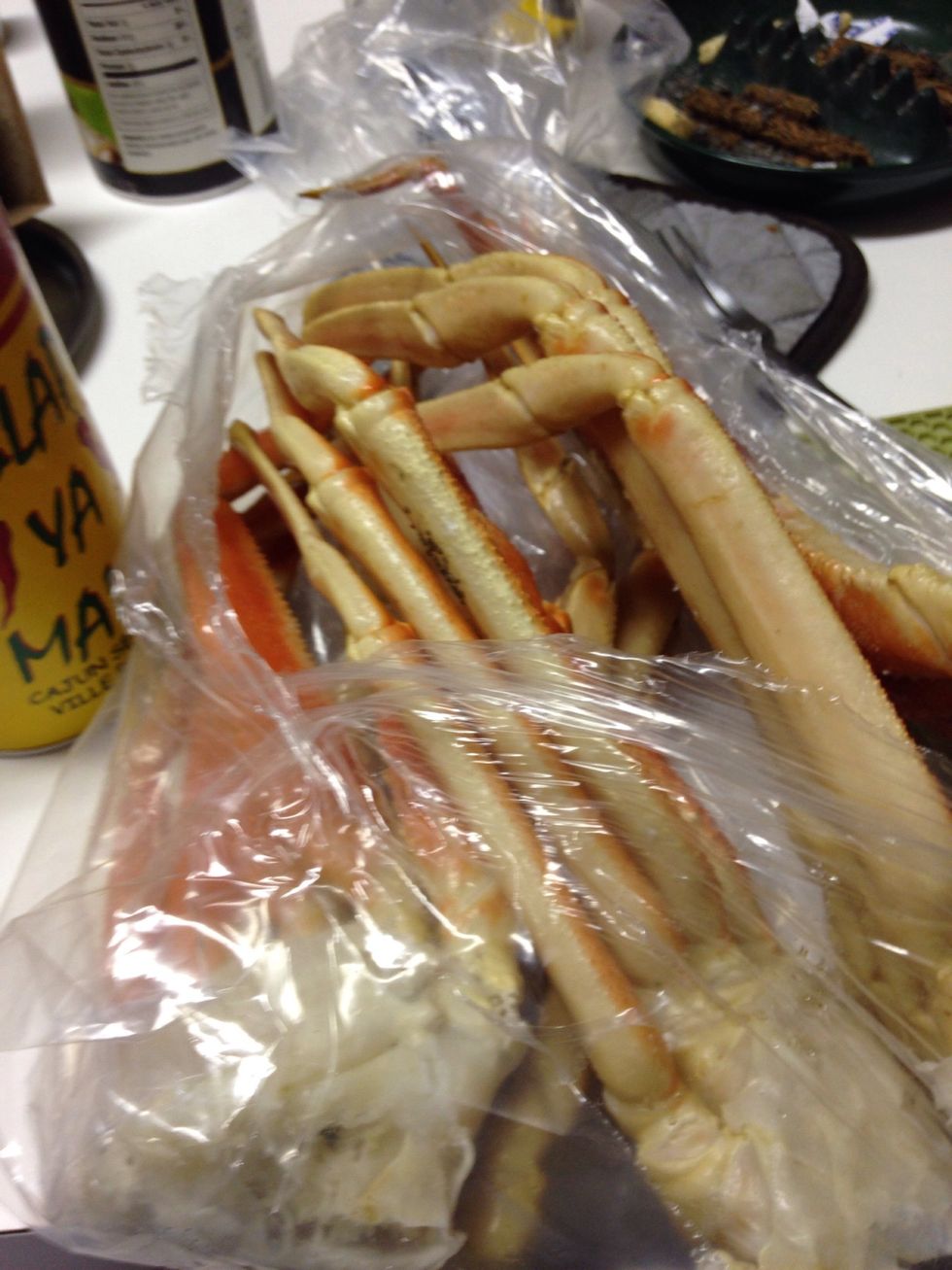 2 1/2 lbs snow crab legs