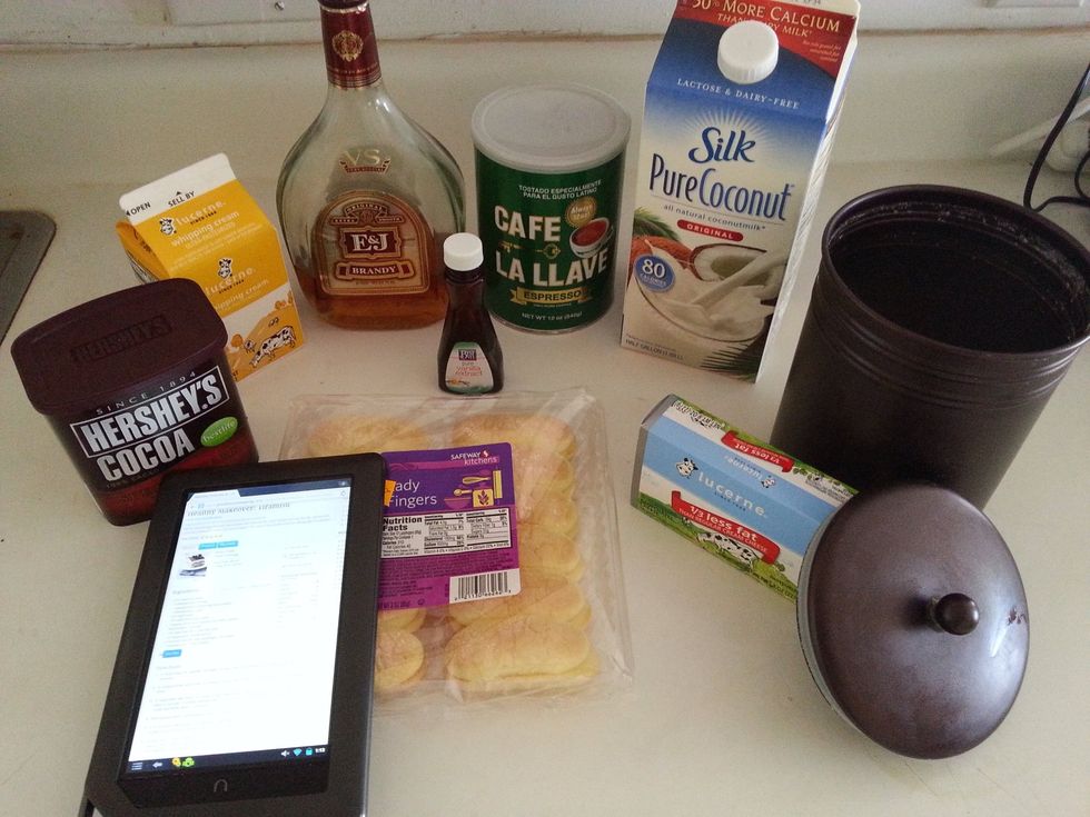 2/3 cup hot water 2 tbs brandy 1 tbs instant espressos powder 1 tbs sugar 1 c sugar 1/4 c whipping cream 1 8oz reduced fat cream cheese (Neufch\u00e2tel) 1/4 c low-fat 1% milk