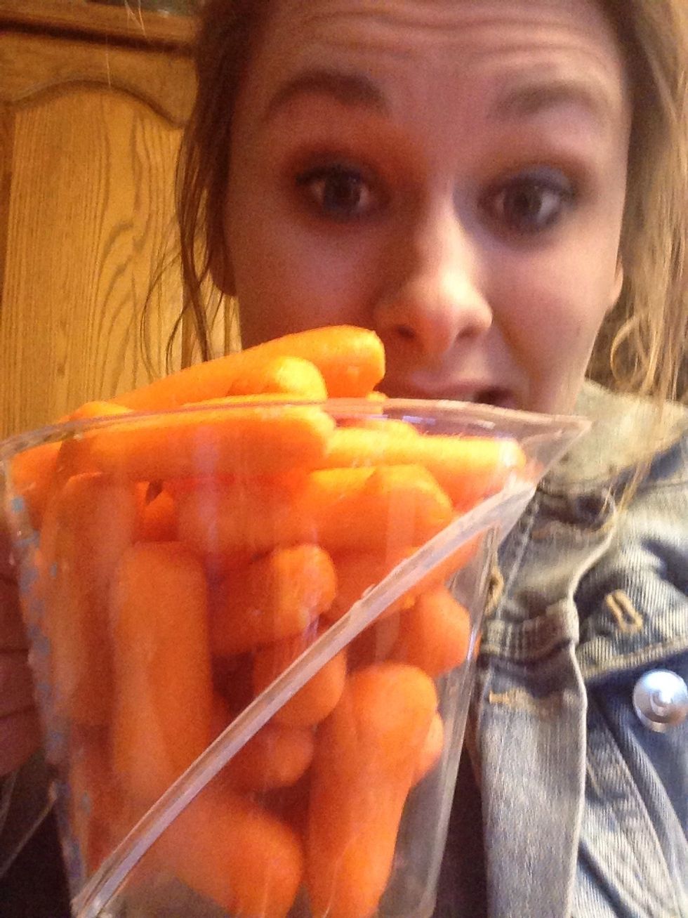 2 cups of carrots and an awkward selfie !