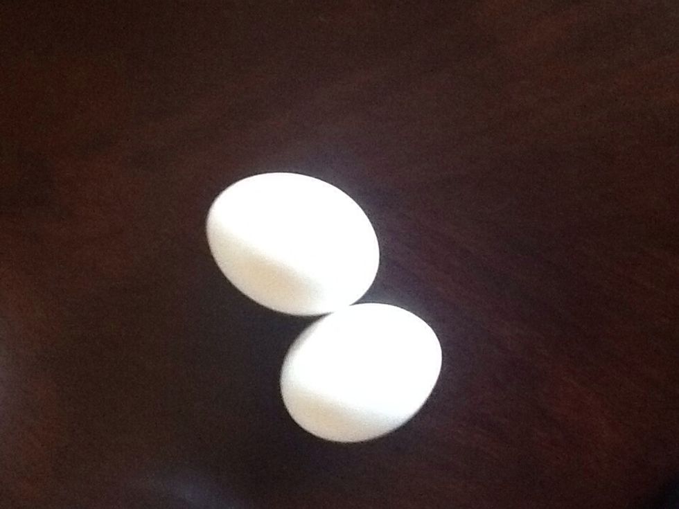 2 eggs