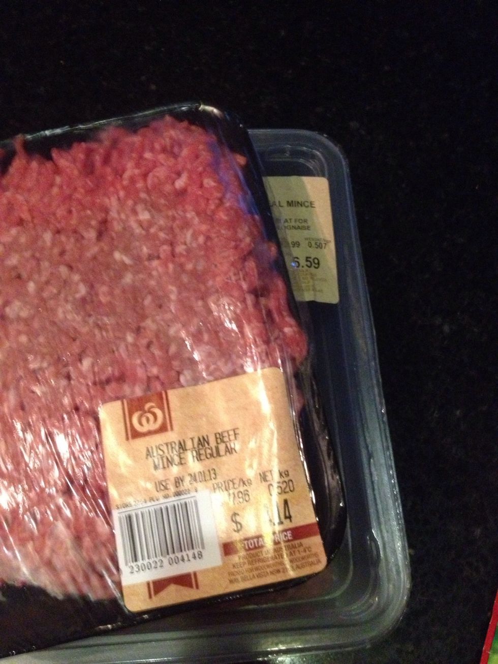 2 packets of beef mince