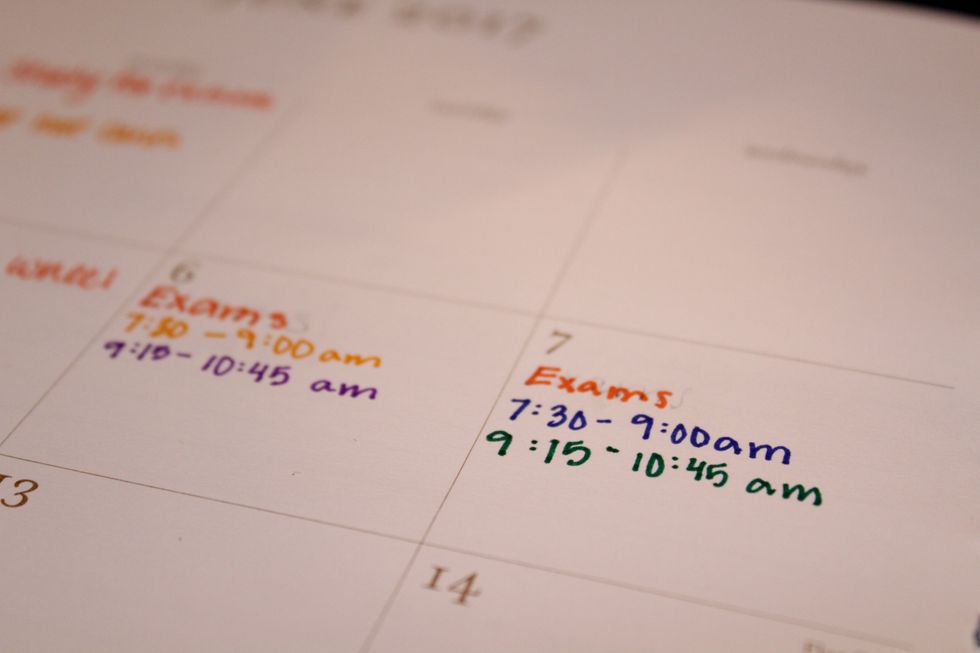 2. Plan out a schedule \u2192 Instead of going with the flow, plan out the week so you can easily manage your study time