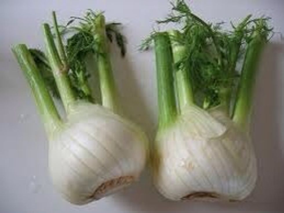2 Raw Fennel Bulbs ( notice frawns at top)