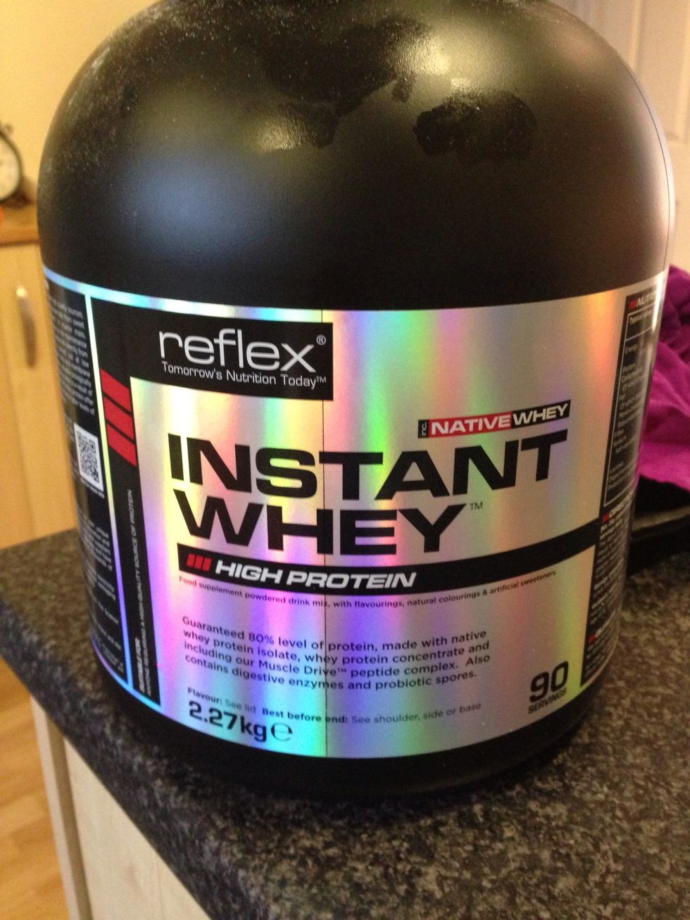 2 scoops of your protein powder of choice. We have Reflex which has no carbs and comes in a wide range of flavours. We picked strawberry...