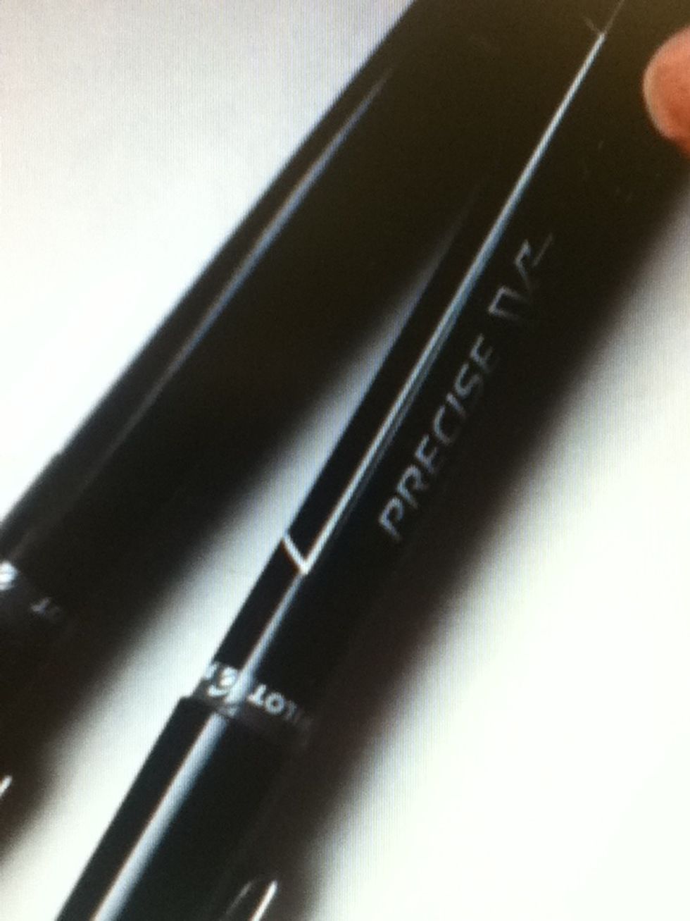 2 smooth sided pens.