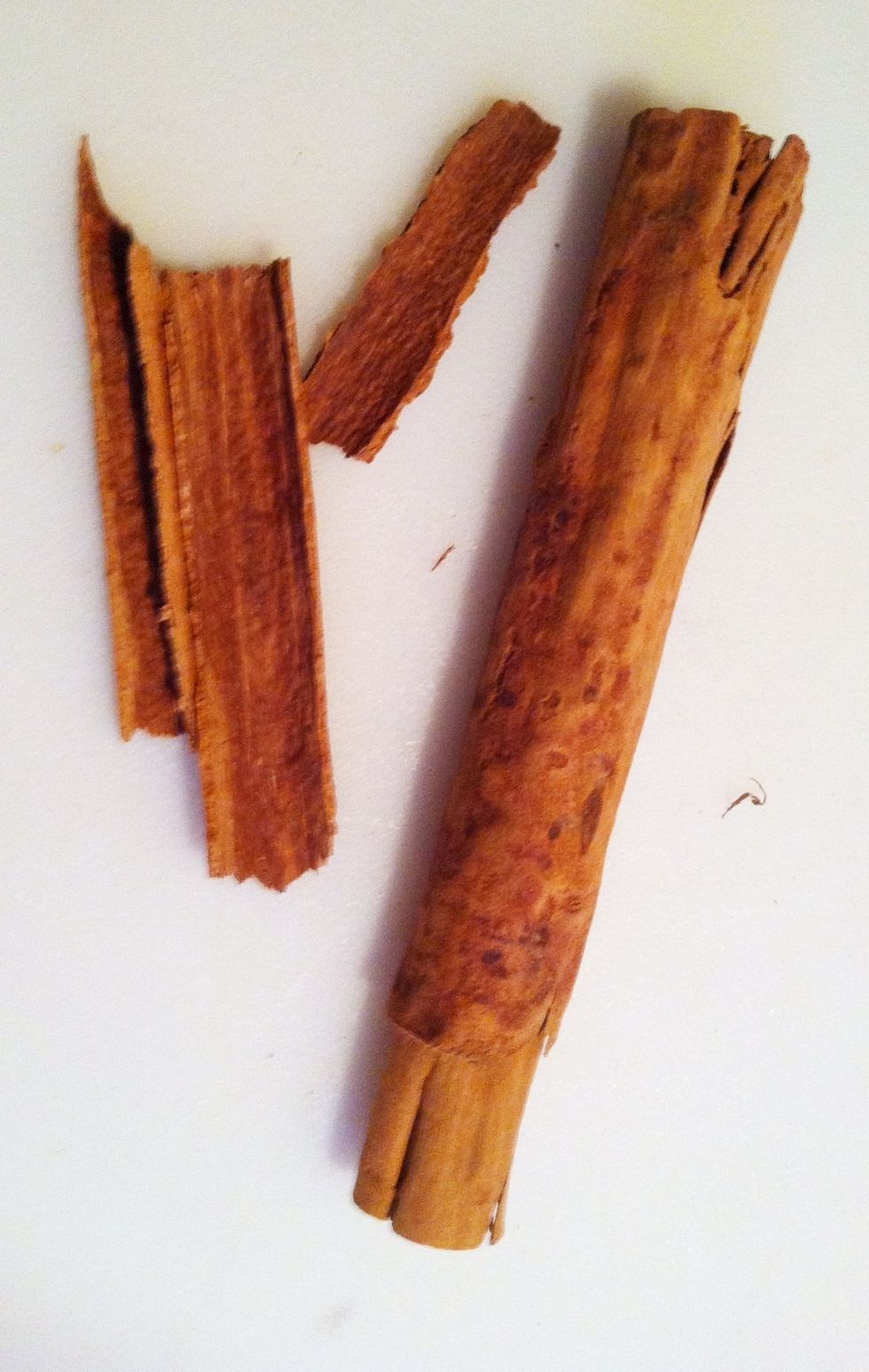 2 sticks of canella which is the softer cinnamon and can be easily broken into small pieces. Place in a coffee grinder or small food processor.