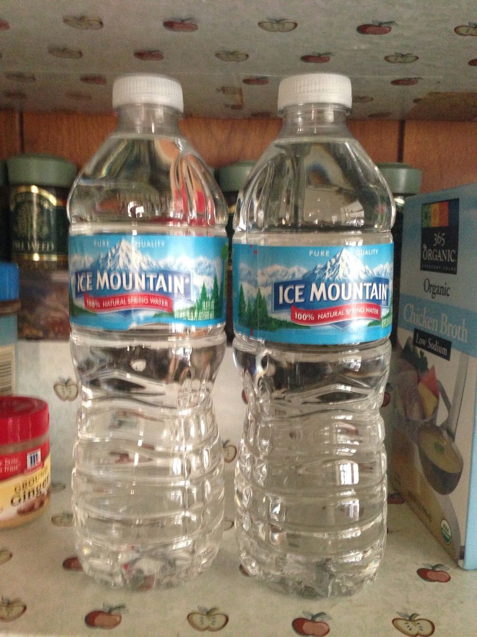 2 water bottles