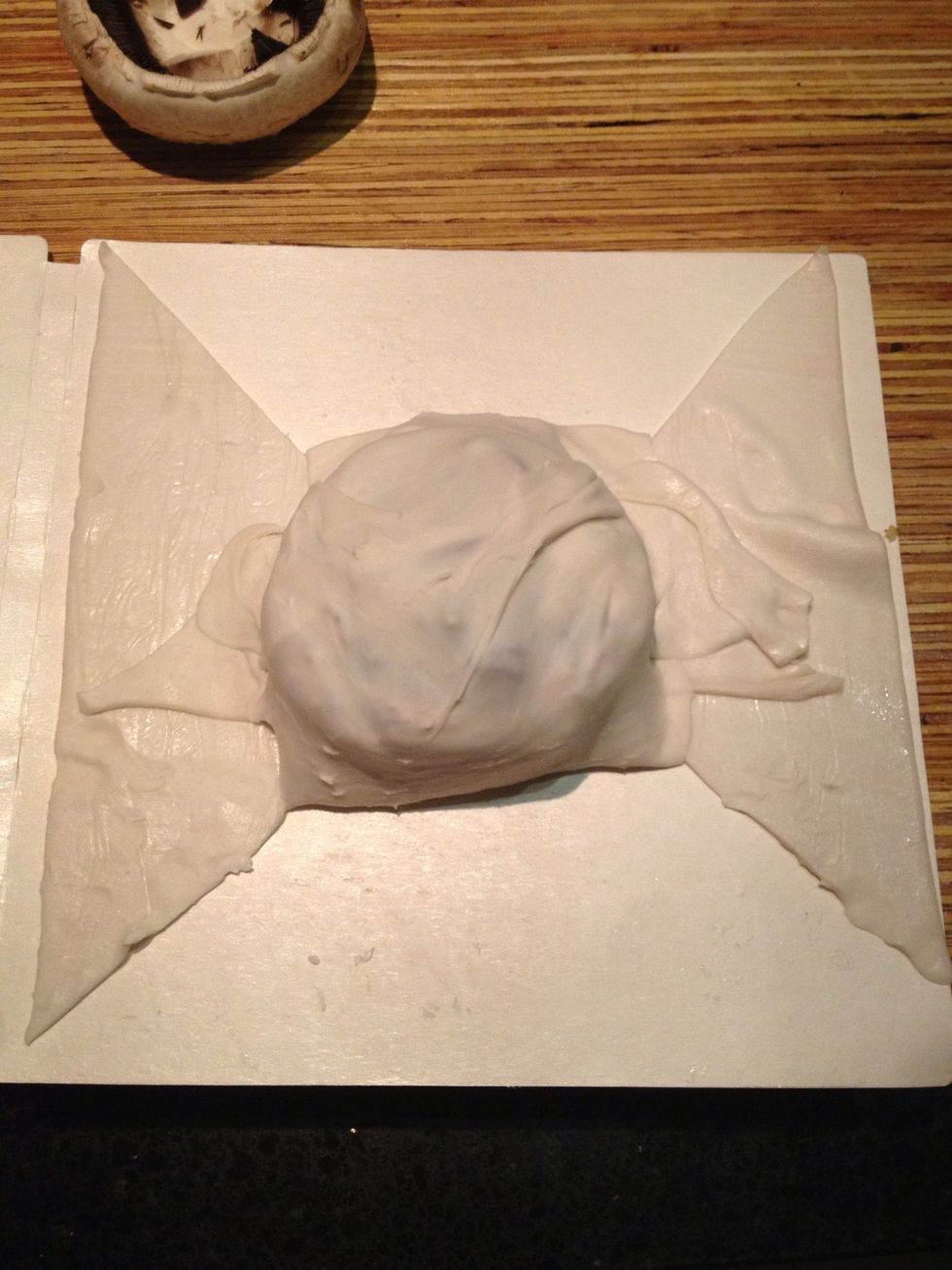 2nd fold looks like a space ship out of Star Wars