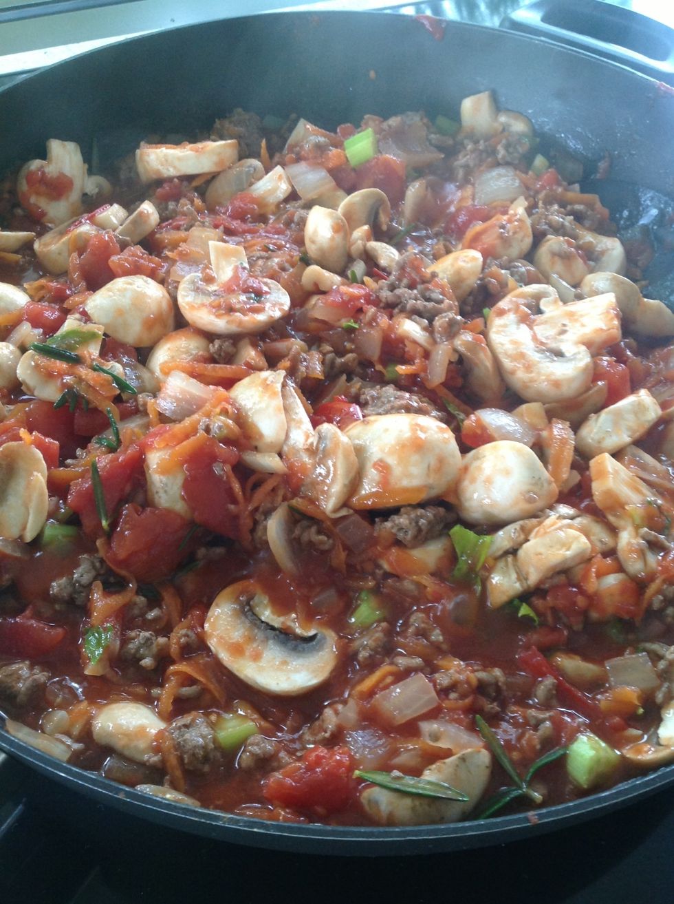 3 big squirts of paste into pan. And stir gently.