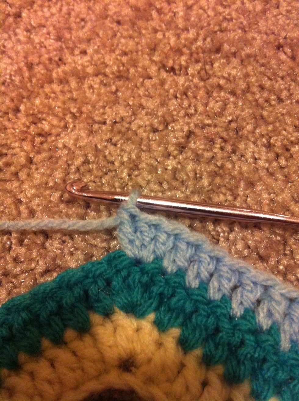 3 double crochet shell