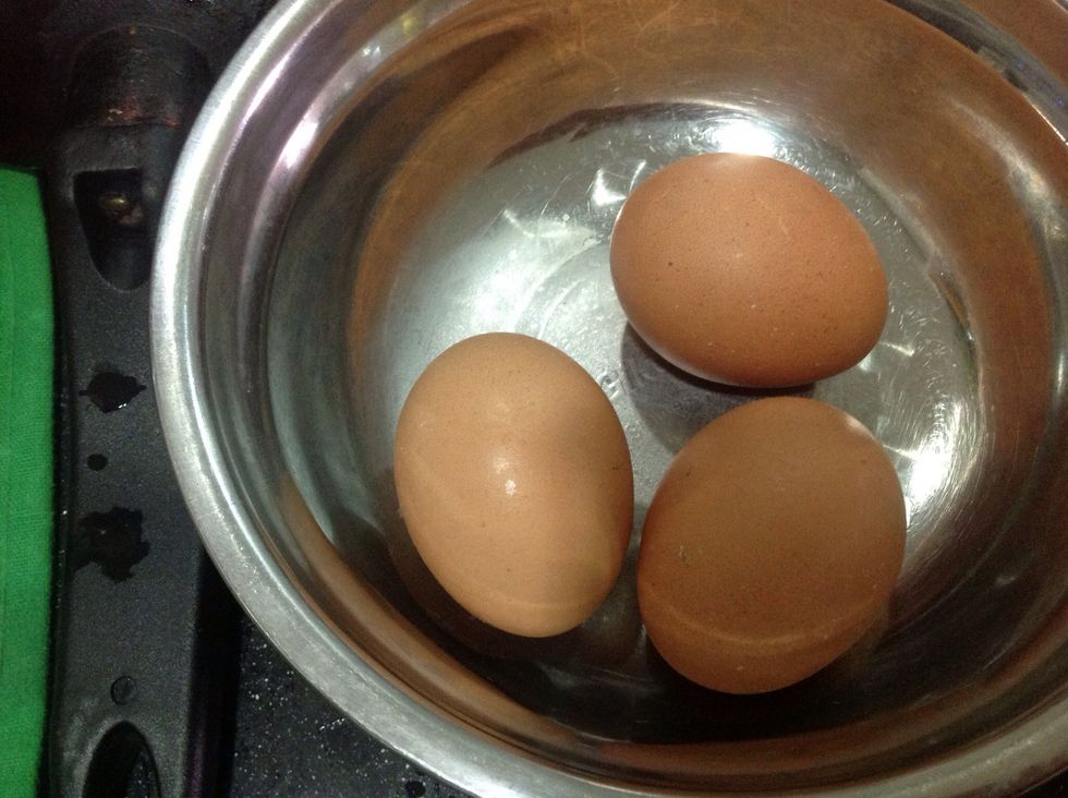 3 fresh eggs, mom taught me in order to pick fresh ones look for the rough egg shells, separate yolk from whites