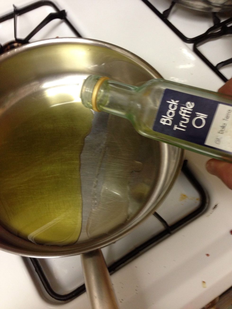 3 tablespoon of black truffle oil