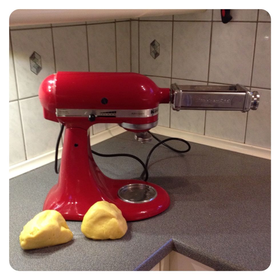 3rd task: The casoncellis. I use my KitchenAid so it's pure fun and no hard work. In San Pellegrino Marco told me he prepared 25 kg Casoncelli at a time!!! Then I'm sure it's fun AND hard work! \ud83d\ude31