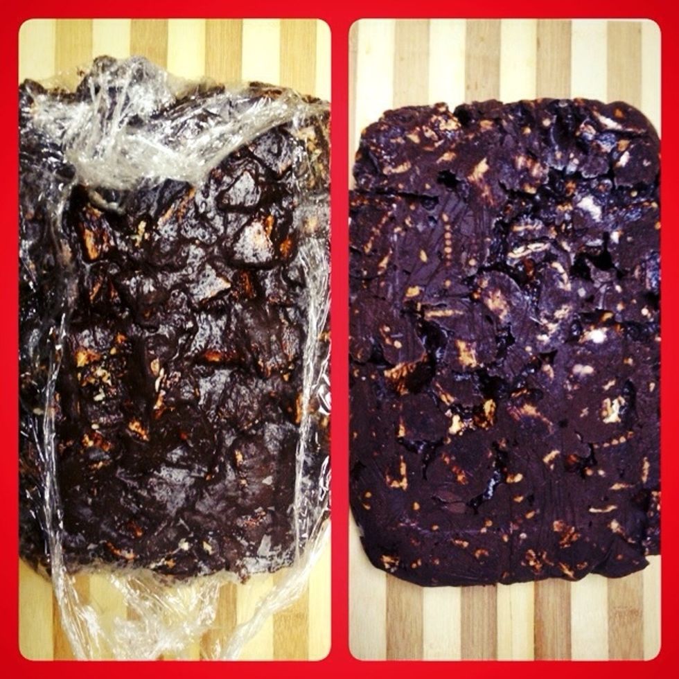 4-5 hours this is how it will look and removing the mixture from the pot was easy because of the plastic warp.