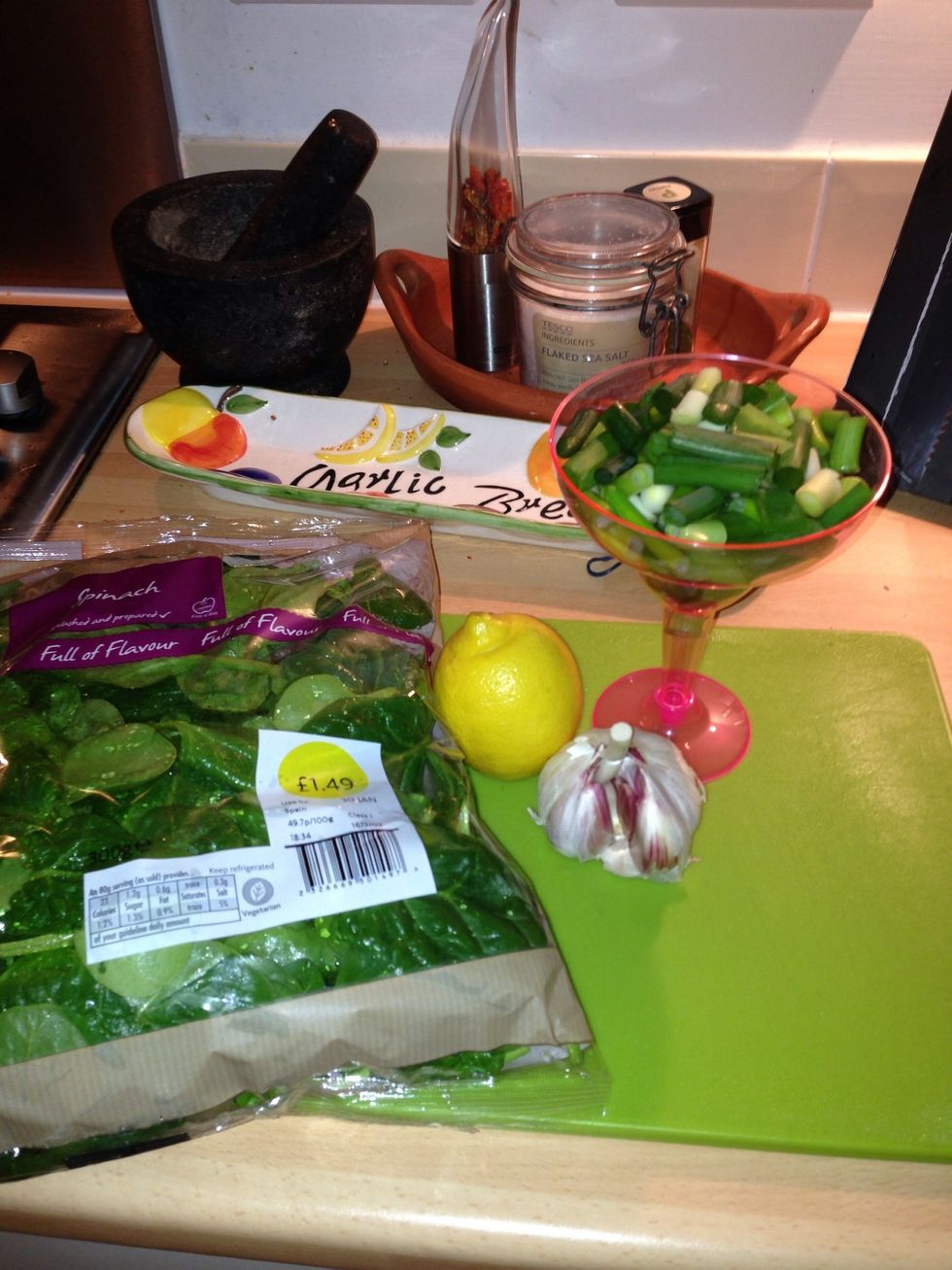 4 ingredients and about 5 minutes of your precious time to make an ace side dish to accompany any meal!