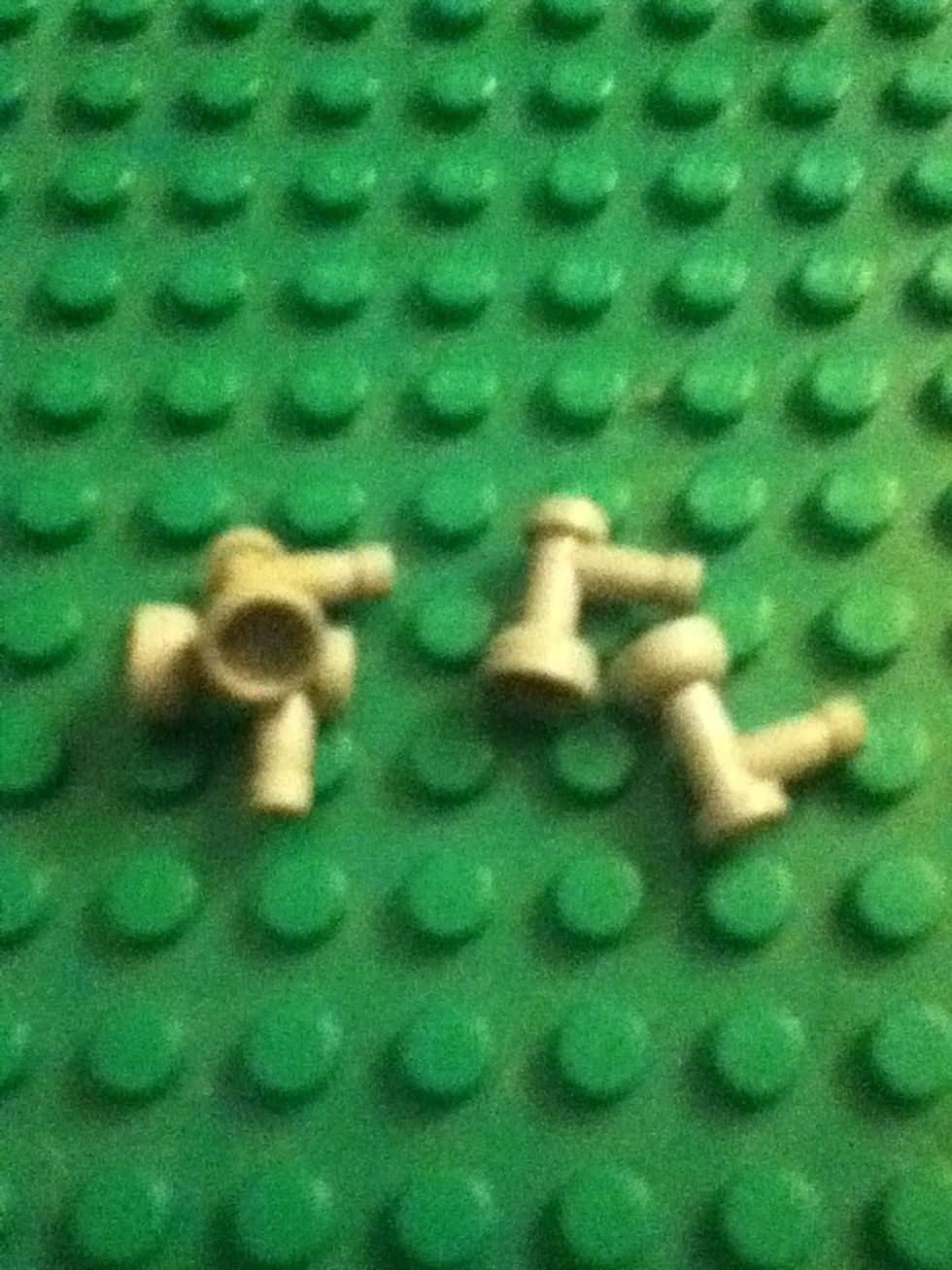 4 light grey nozzle pieces