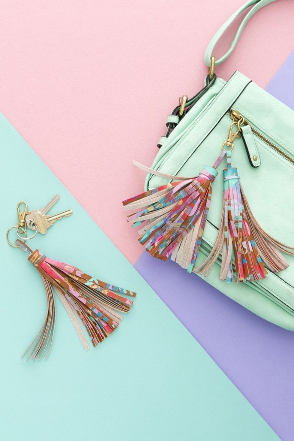 5. DIY A Tassel Keychain: Tassels are cute, on trend and super easy to make. Don\u2019t let your best friend\u2019s accessories go naked by making and sending her a tassel keychain. http://go.brit.co/2cgf5xm