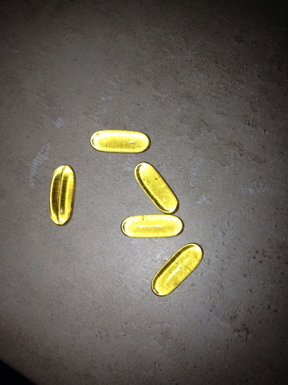 5 fish oil tabs when u start to feel tipsy, with a huuuge glass of water