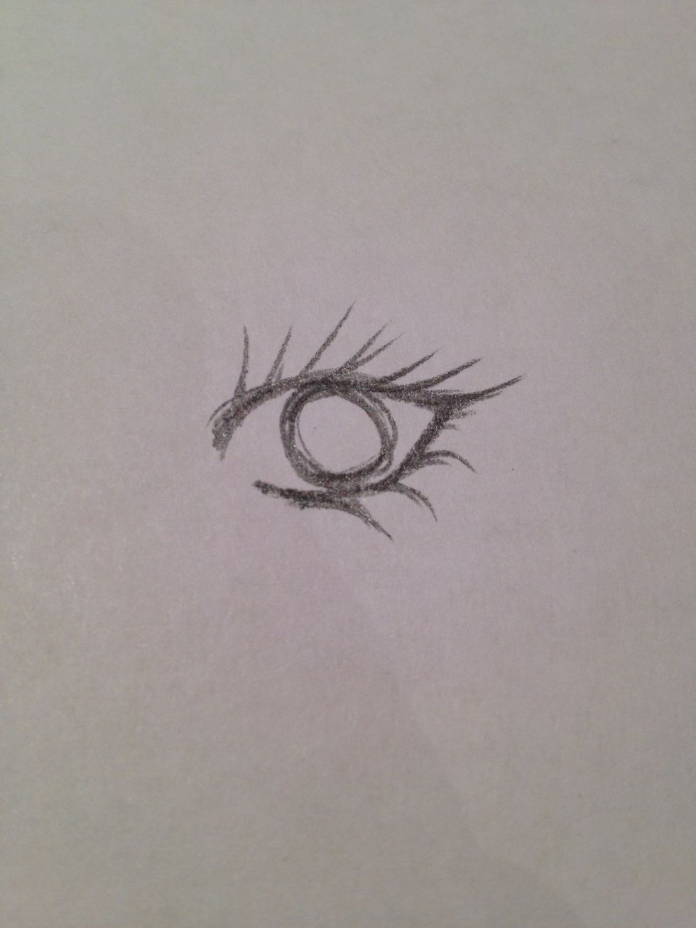 5. Make sure the lower lashes aren't too long and don't draw too many, as most people have shorter and less lower lashes. Same as the upper: try to curve the lashes with the shape of the eye.